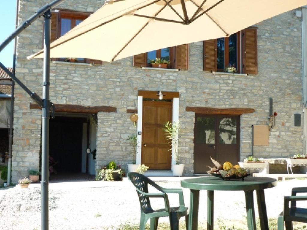 Il Grappolo In Langa Villa Monastero Bormida Bagian luar foto