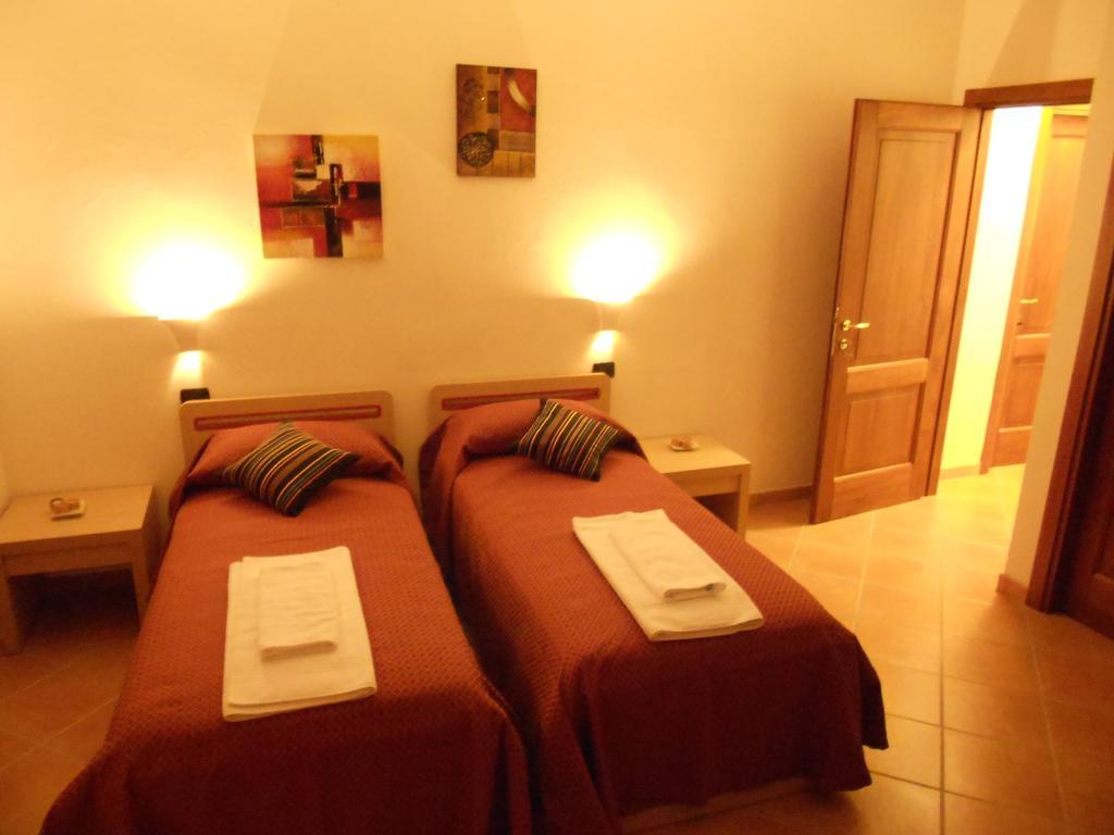Il Grappolo In Langa Villa Monastero Bormida Ruang foto