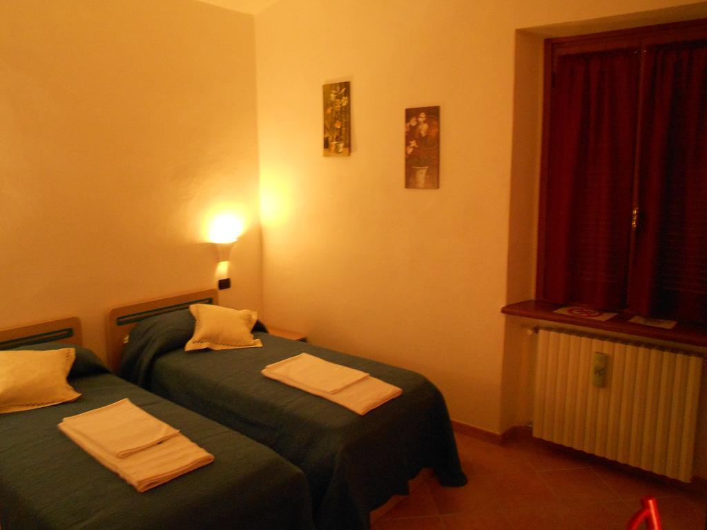 Il Grappolo In Langa Villa Monastero Bormida Ruang foto